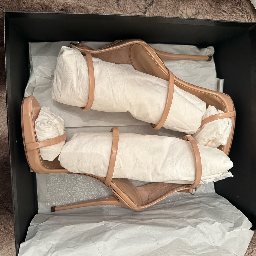 Authentic Giuseppe Zanotti blush stiletto open toe heels